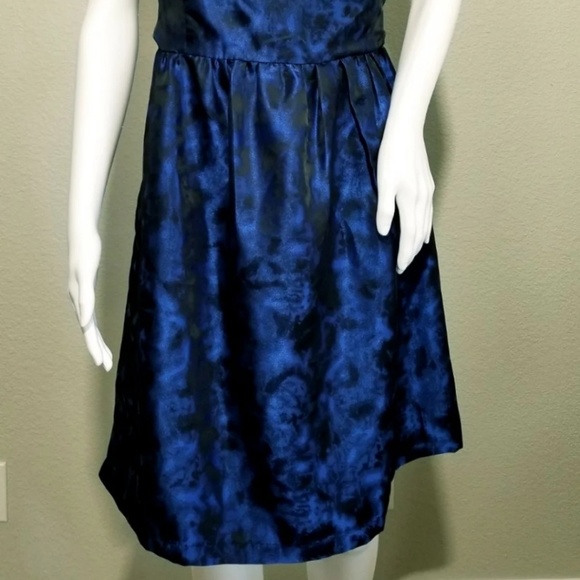 Forever 21+ Special Occasion Party Dress - Picture 6 of 6